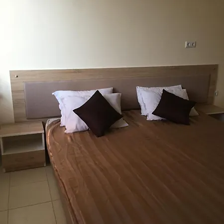 Advanced Apartments Salt Lake Beach 4*