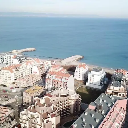 شقة فندقية Advanced Apartments Salt Lake Beach 4*