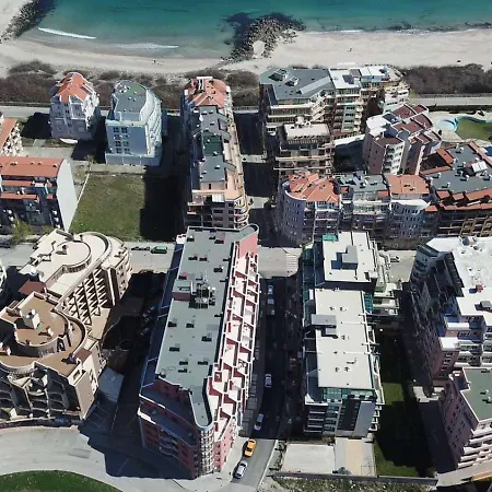 Advanced Apartments Salt Lake Beach بوموري